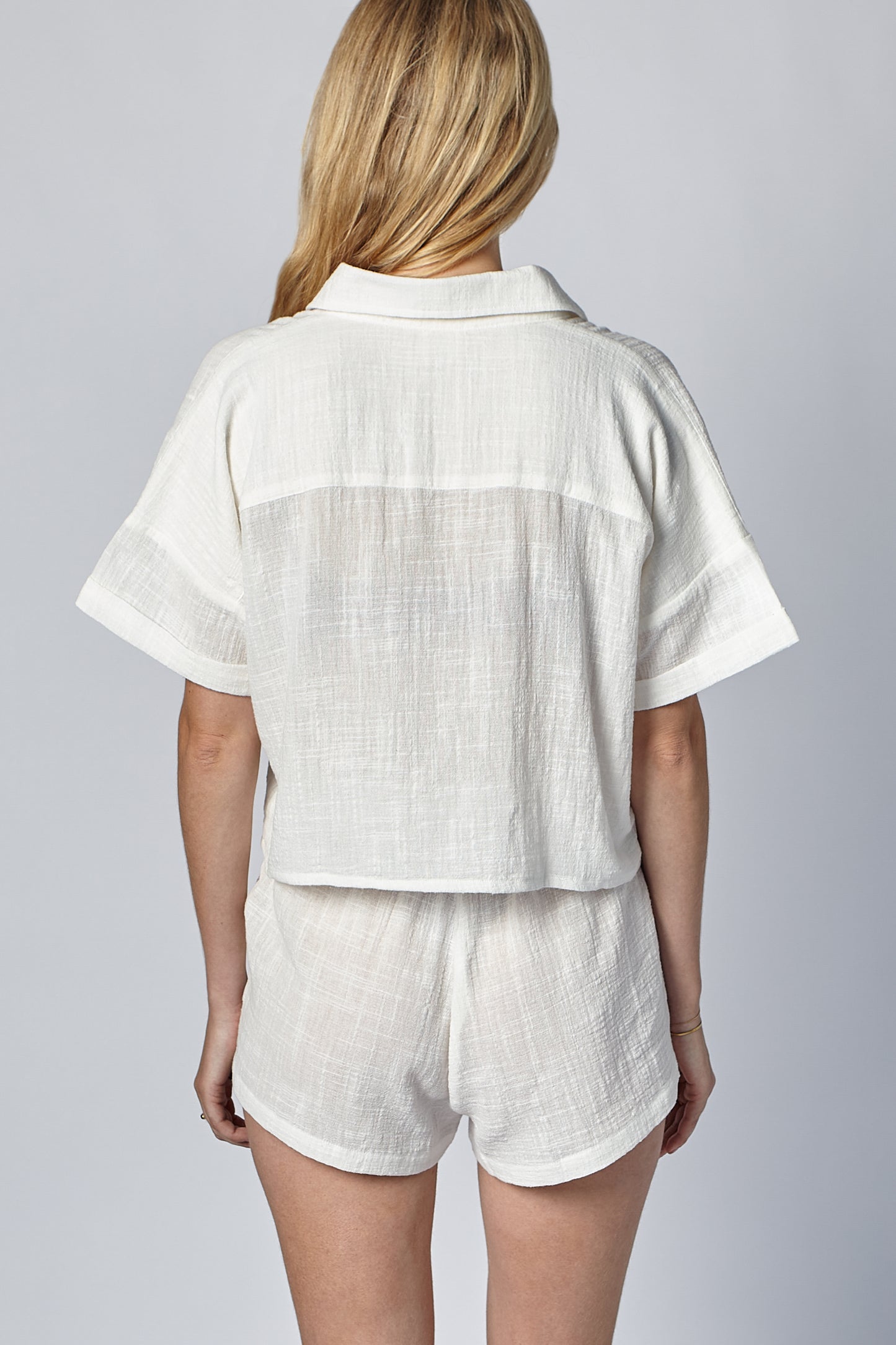 BESA SHORTS - WHITE